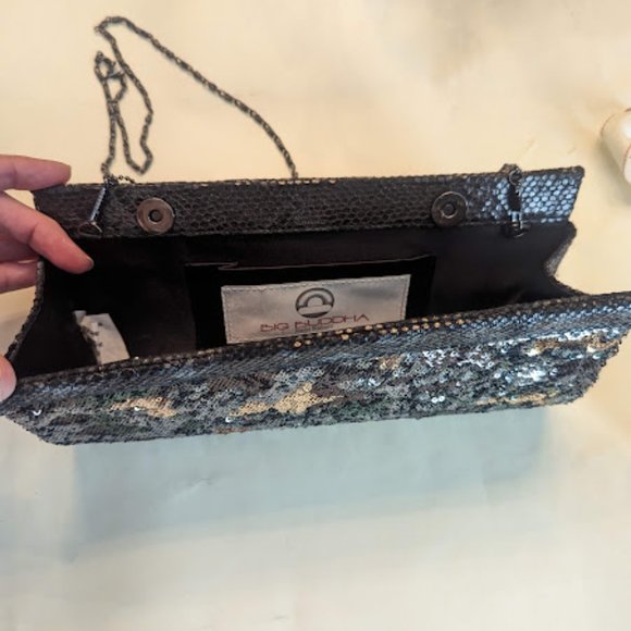 Big Buddha Sequin Camo Metallic Clutch with Optional Long Chain - Picture 5 of 6